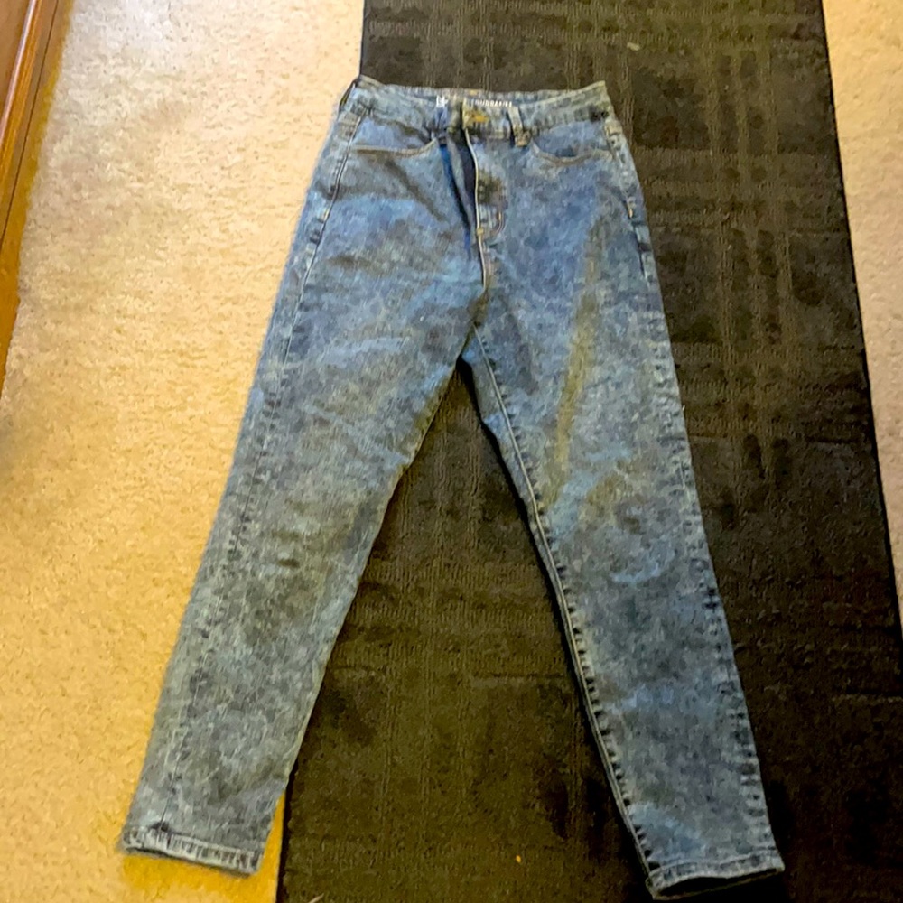 Women’s size 11 capris